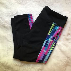GAP Aztec Capri Leggings